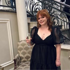 Meet your Posher, Abby